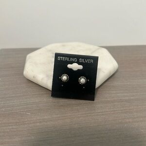 Sterling silver pearl earrings